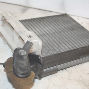 (99) TOYOTA RAV 4 3 DOOR. AIR CON MATRIX