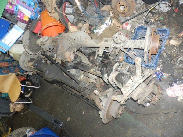 155 1999 LAND ROVER DISCOVERY 2 V8. FRONT AXLE DIFF DIFFERENTIAL - Image 2