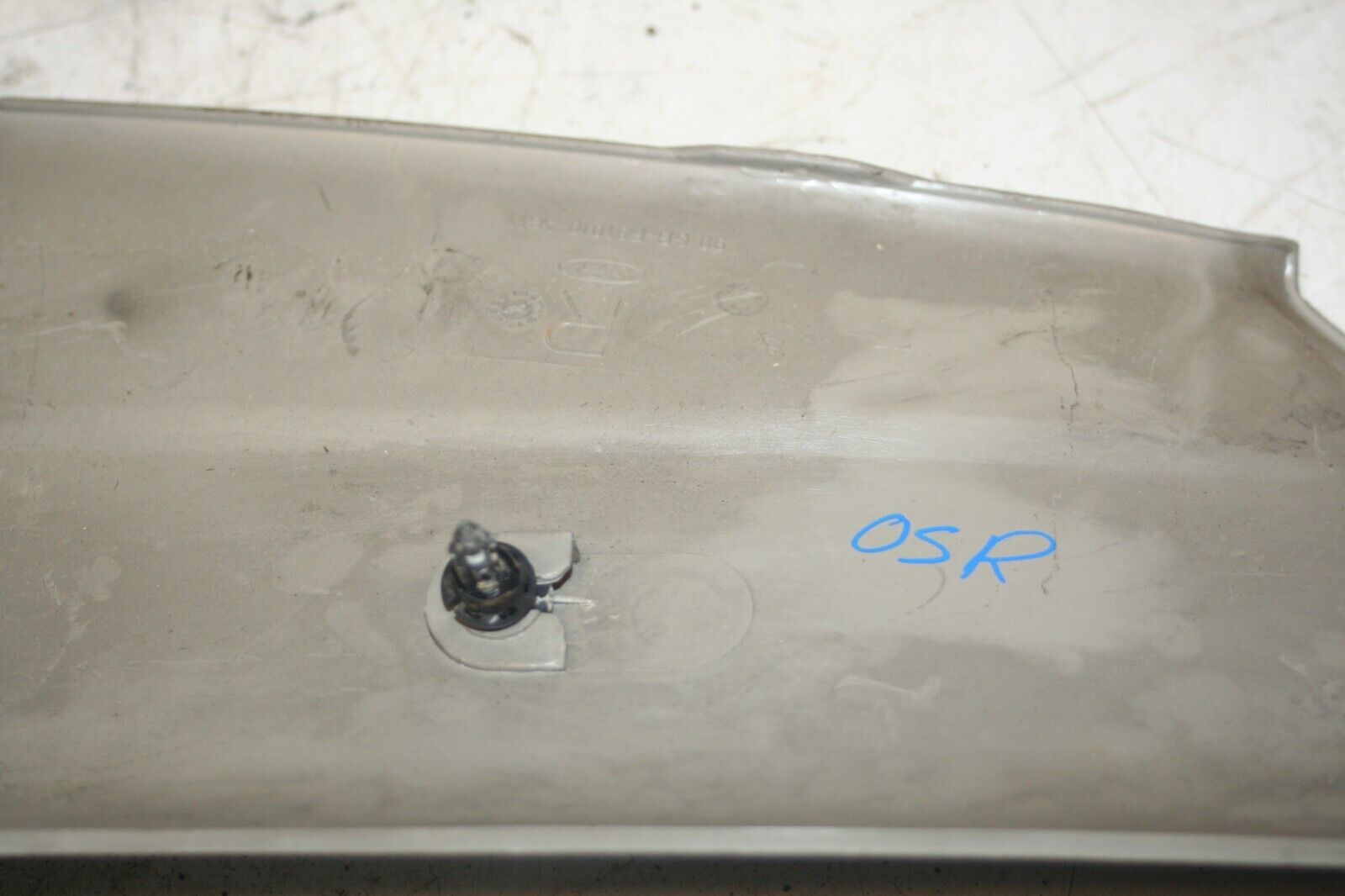 1990 FORD GRANADA MK3. C PILLAR BOOT TRIM DRIVER REAR 90GB-F31010-ABW - Image 4