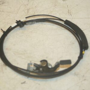 (99) TOYOTA RAV 4 3 DOOR. FUEL FLAP RELEASE HANDLE + CABLE