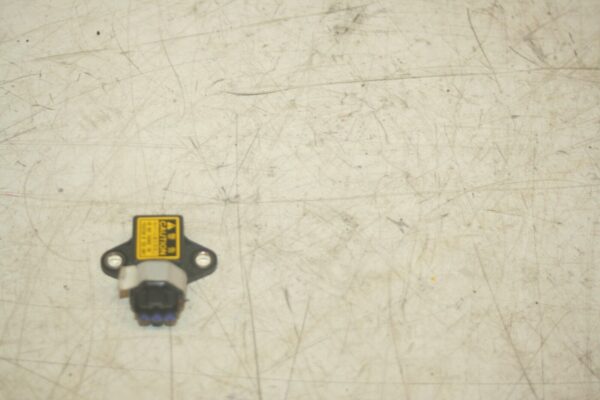 (99) TOYOTA RAV 4 3 DOOR. 89441 60010 SENSOR SRS AIRBAG CRASH DECELERATION YAW - Image 2