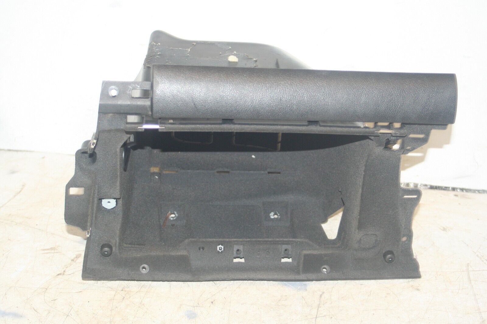 2011 FORD S MAX TITANIUM ECOBOOST. GLOVE BOX HOUSING