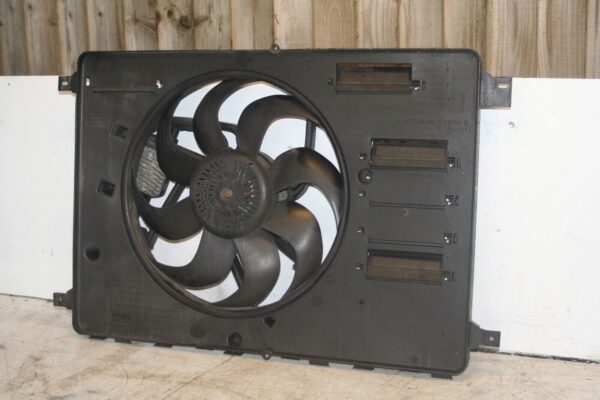 2011 FORD S MAX TITANIUM ECOBOOST. RADIATOR COOLING FAN - Image 3