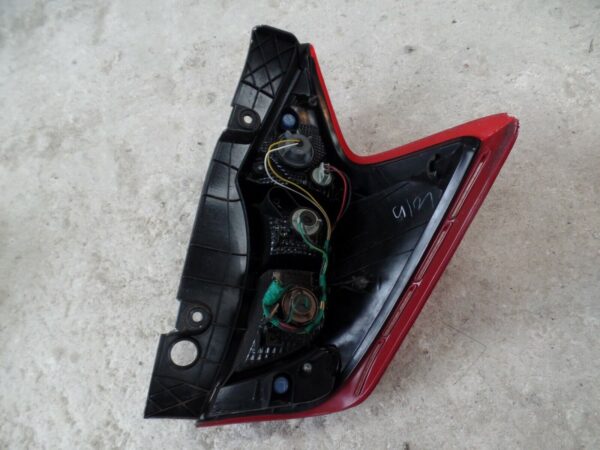 MK2 Nissan Note 2015 - Passenger Side N/S/R Rear Light - Image 2