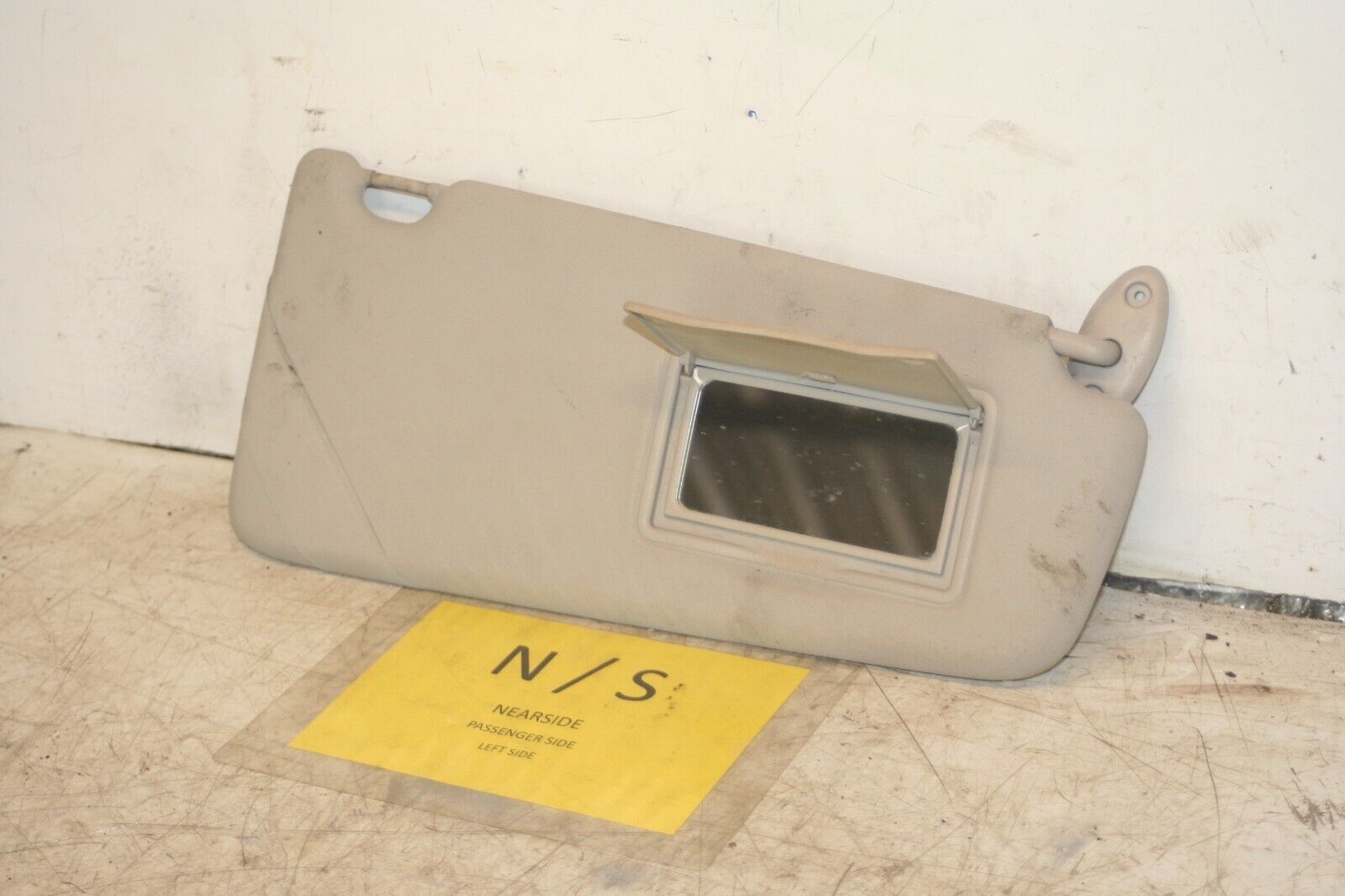 2011 FORD S MAX TITANIUM ECOBOOST. DRIVER SIDE SUN VISOR