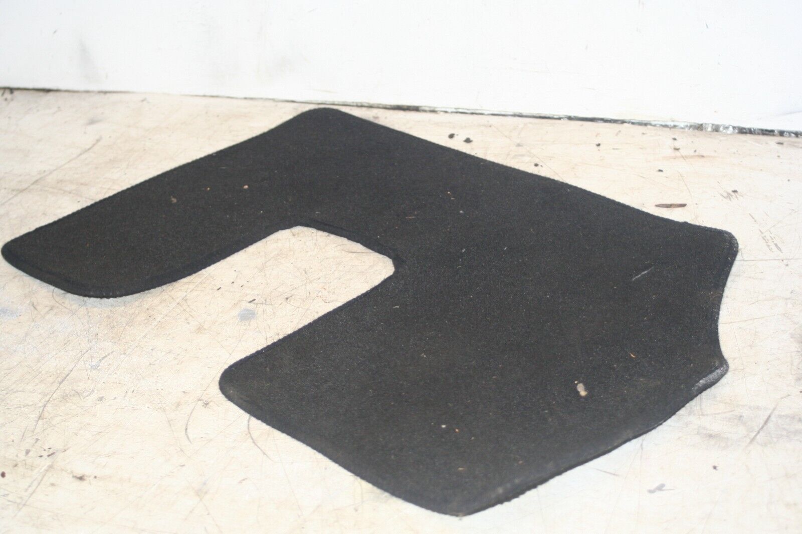 2011 FORD S MAX TITANIUM ECOBOOST. FLOOR MAT