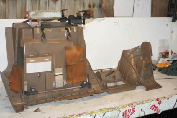 1990 FORD GRANADA MK3. DASHBOARD FRAME TRIM 90GG A04326DAW - Image 7