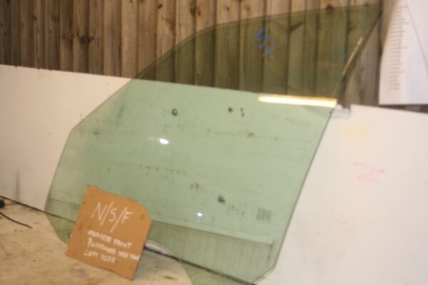 2011 FORD S MAX TITANIUM ECOBOOST. PASSENGER SIDE FRONT WINDOW GLASS - Image 2