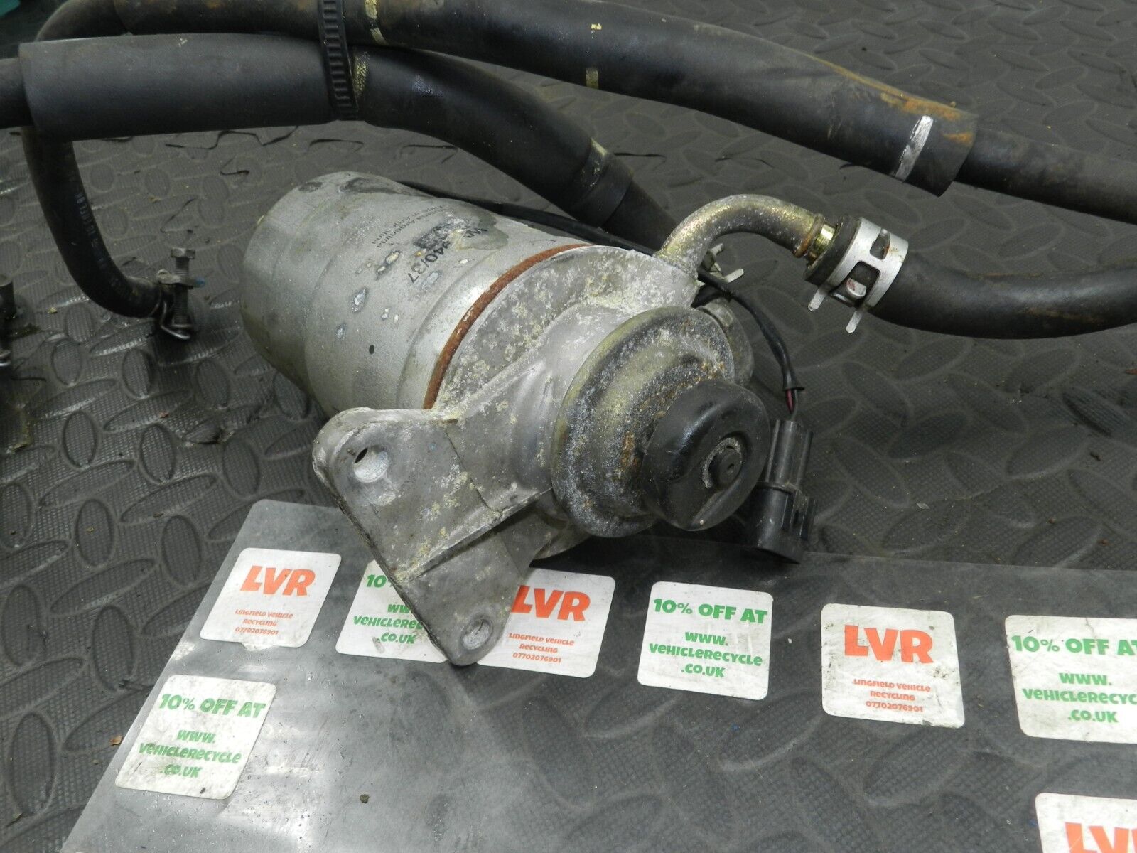 2006 MITSUBISHI SHOGUN MK3. FUEL FILTER HOUSING + PIPES - Image 4