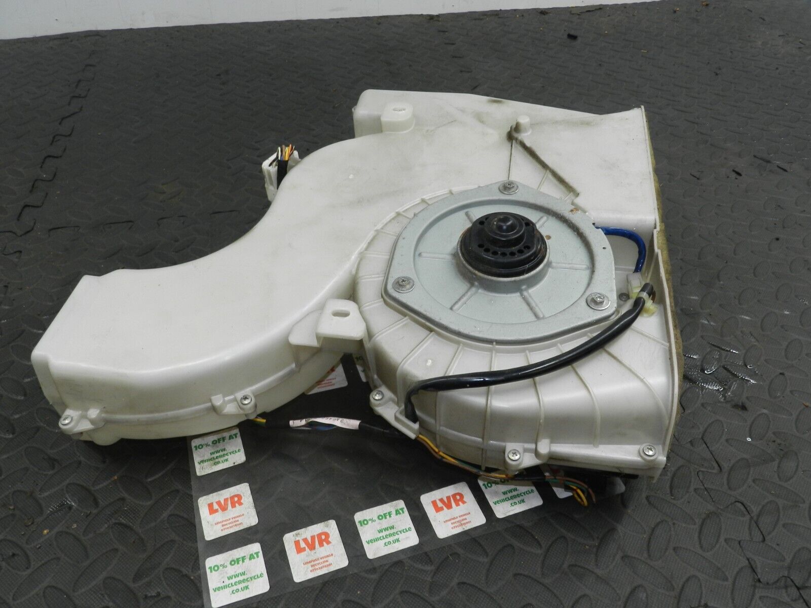 2006 MITSUBISHI SHOGUN MK3. REAR BLOWER MOTOR FAN RESISTOR