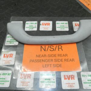 2006 MITSUBISHI SHOGUN MK3. PASSENGER SIDE REAR GRAB HANDLE