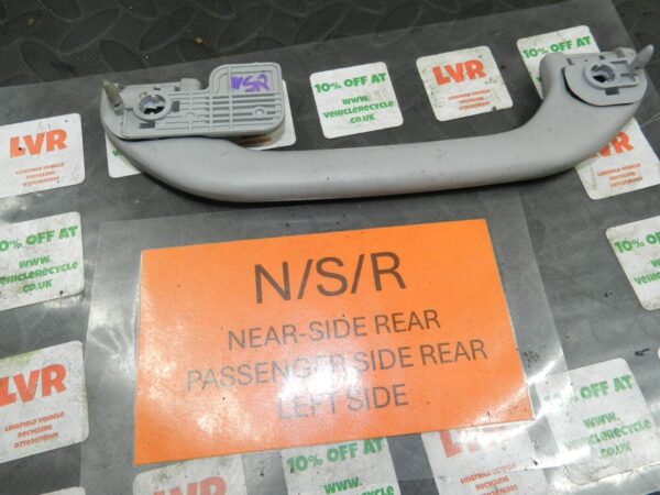 2006 MITSUBISHI SHOGUN MK3. PASSENGER SIDE REAR GRAB HANDLE - Image 2