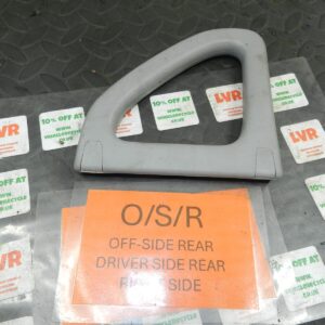 2006 MITSUBISHI SHOGUN MK3. DRIVER SIDE REAR GRAB HANDLE