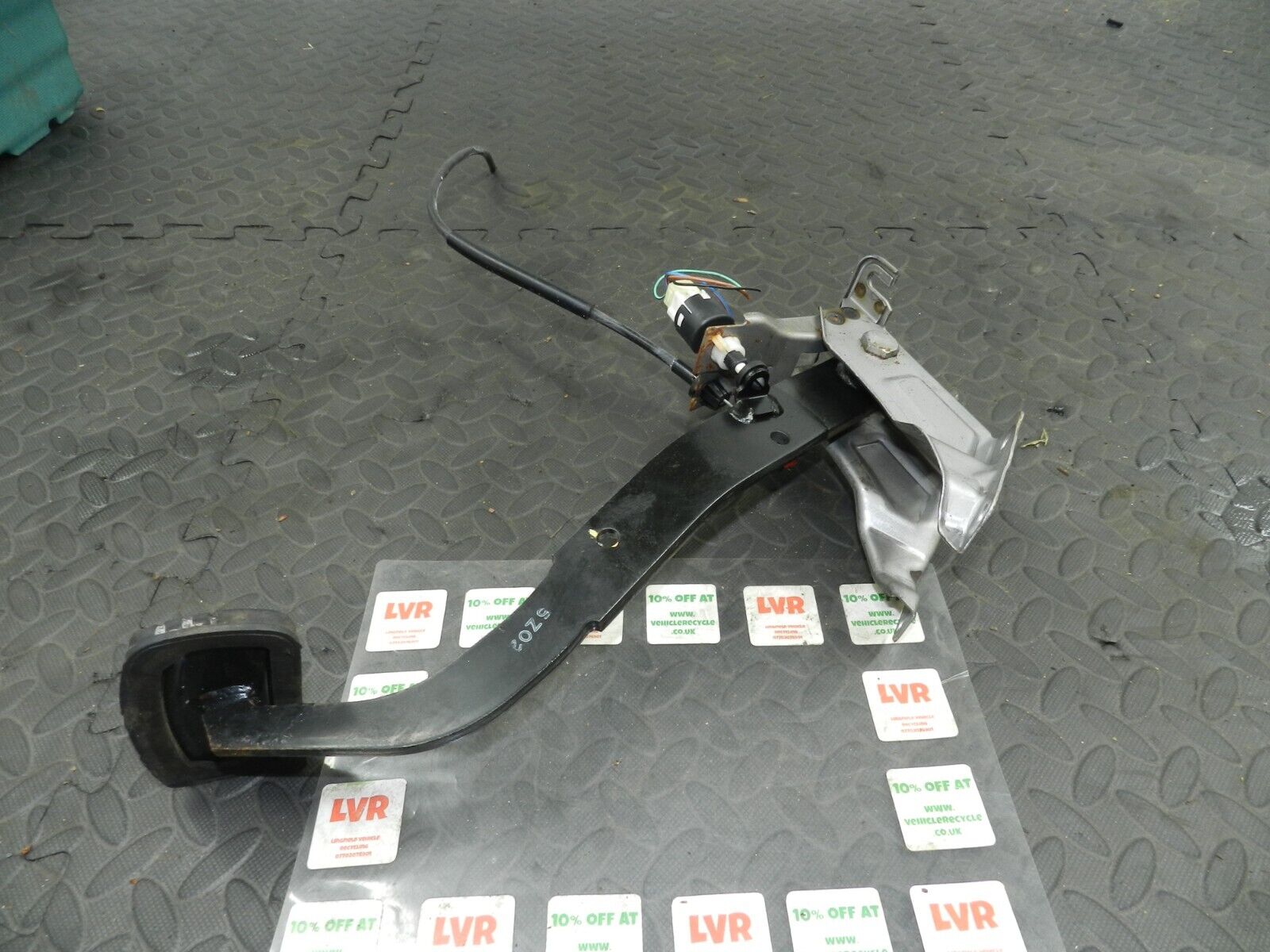 2006 MITSUBISHI SHOGUN MK3. BRAKE PEDAL - Image 4