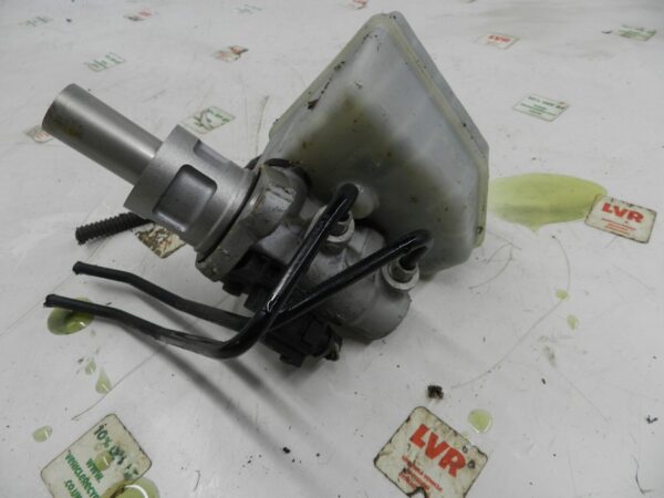 VOLKSWAGEN POLO 9N. BRAKE MASTER CYLINDER - Image 3