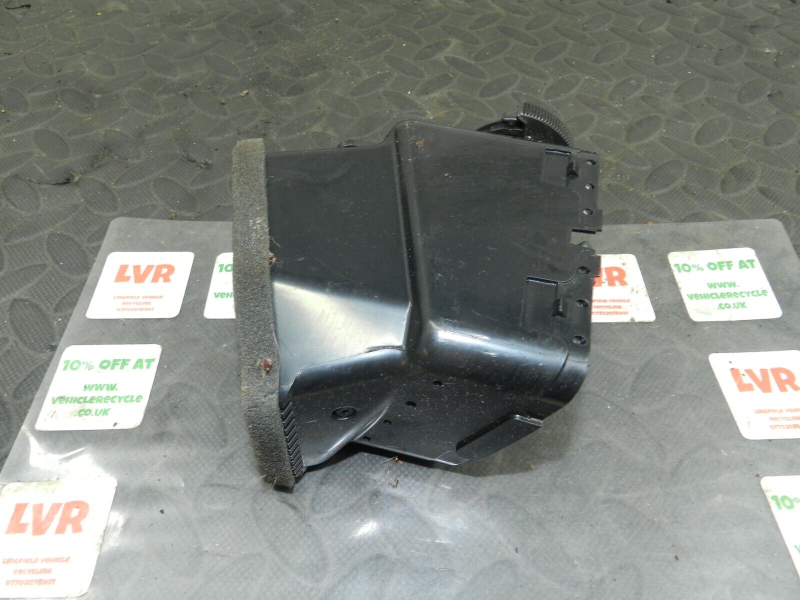 2006 MITSUBISHI SHOGUN MK3. AIR BLOWER DUCT VENT - Image 2