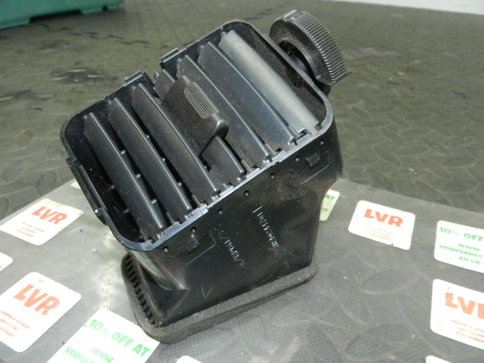 2006 MITSUBISHI SHOGUN MK3. AIR BLOWER DUCT VENT - Image 4