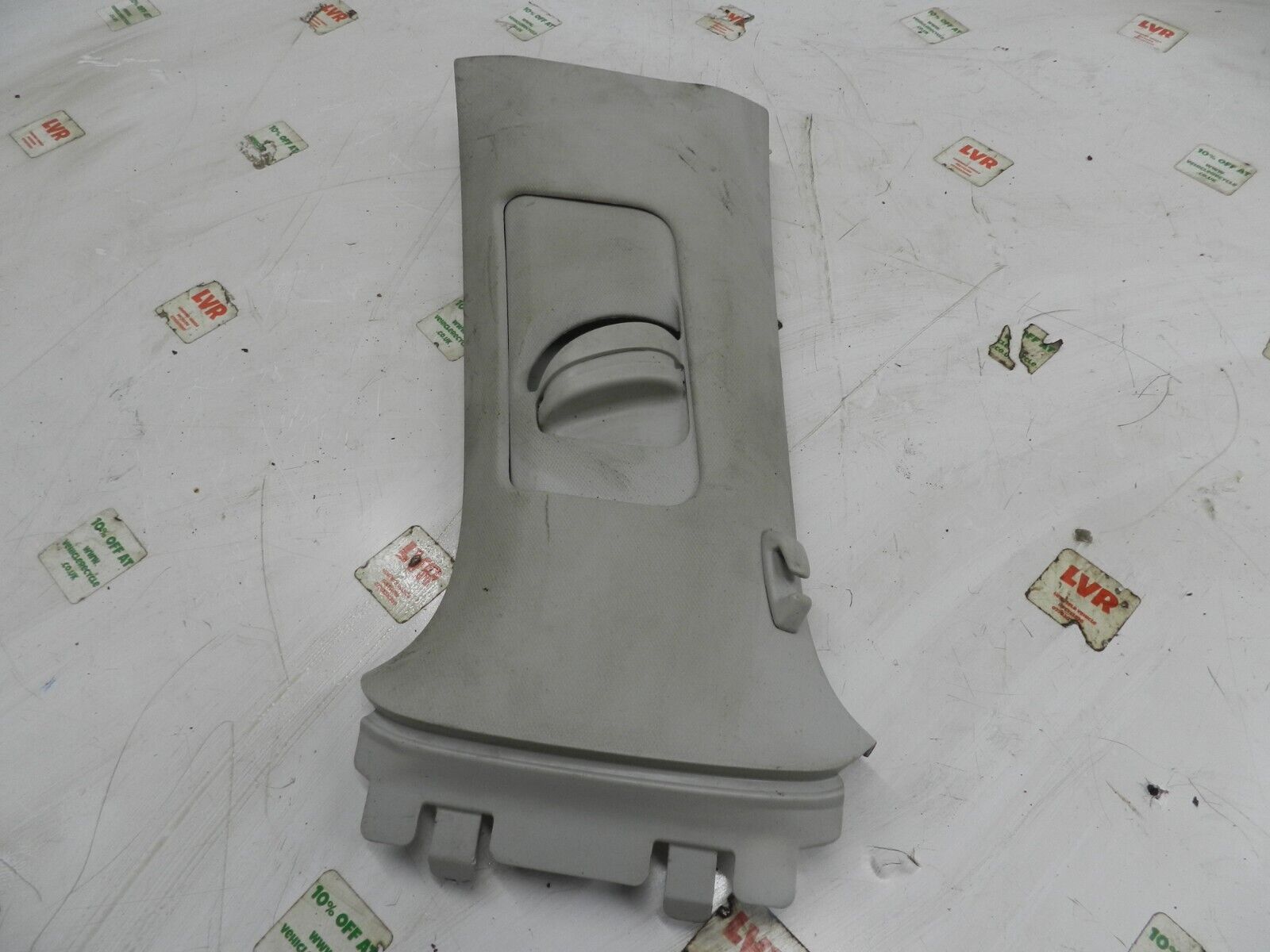 VOLKSWAGEN POLO 9N. B PILLAR UPPER TRIM