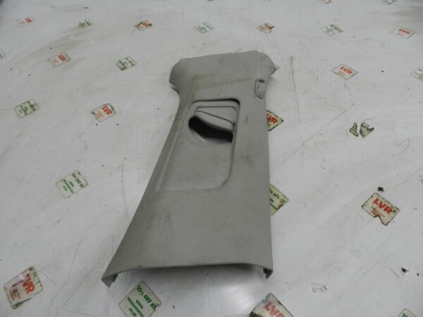 VOLKSWAGEN POLO 9N. B PILLAR UPPER TRIM