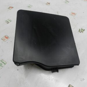 VOLKSWAGEN POLO 9N. AIR FILTER HOUSING BOX SECTION