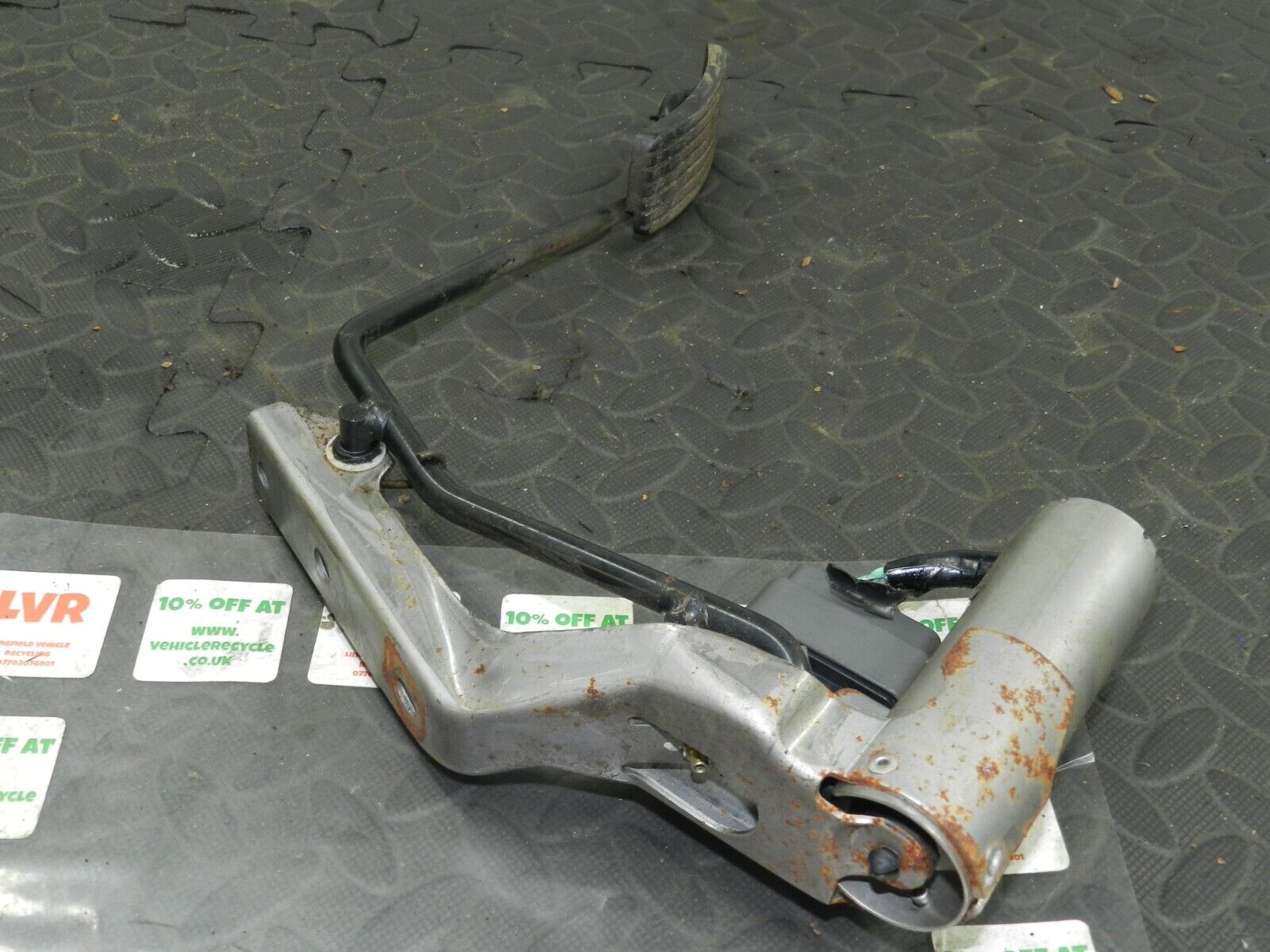 2006 MITSUBISHI SHOGUN MK3. ACCELERATOR PEDAL - Image 3