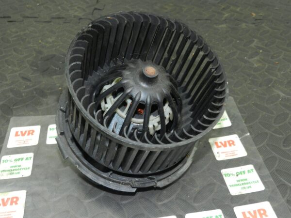 NISSAN MICRA CC. HEATER BLOWER FAN MOTOR F667217D