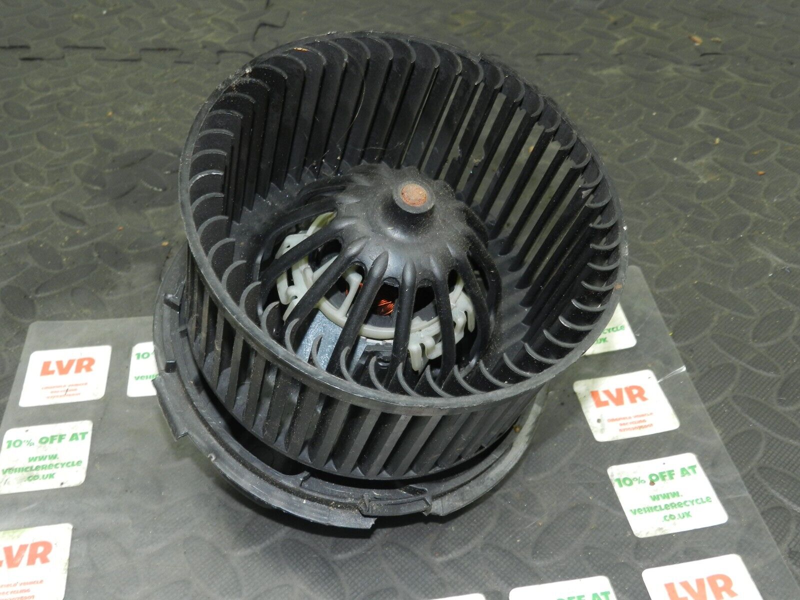 NISSAN MICRA CC. HEATER BLOWER FAN MOTOR F667217D