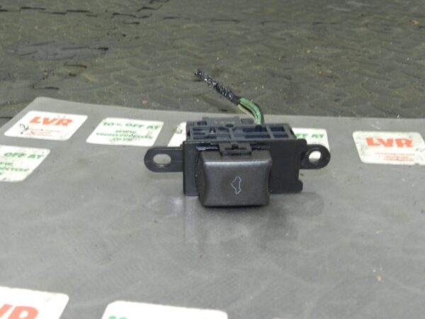 2006 MITSUBISHI SHOGUN MK3. SUN ROOF BUTTON SWITCH - Image 3