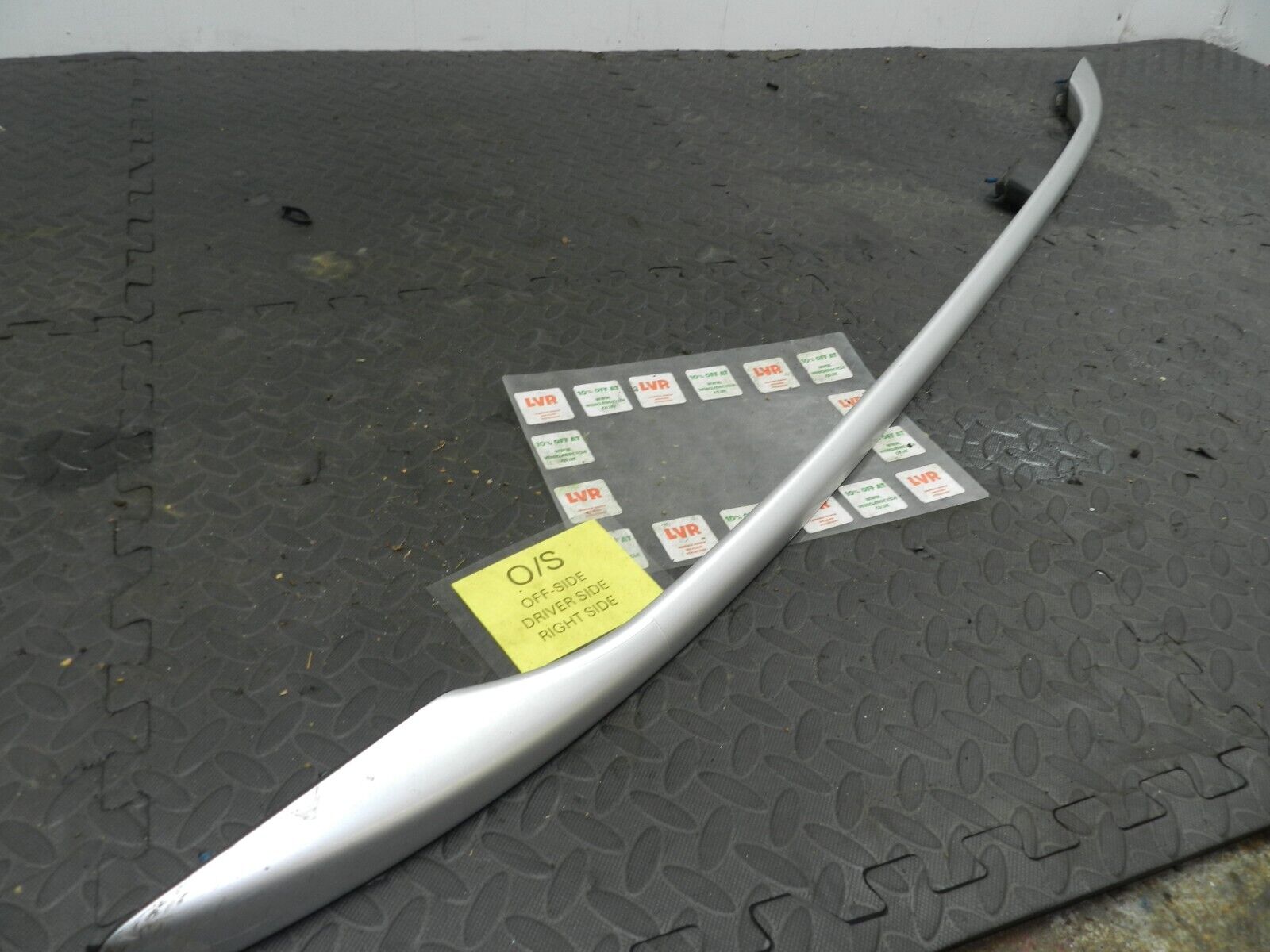 2009 NISSAN QASHQAI J10. DRIVER SIDE ROOF RAIL