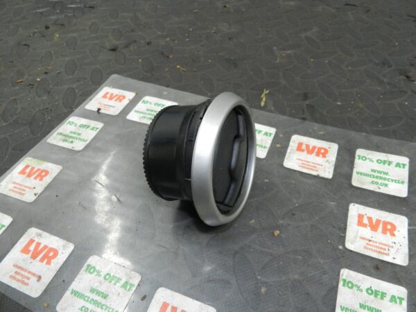 2009 NISSAN QASHQAI J10. HEATER BLOWER AIR VENT - Image 3