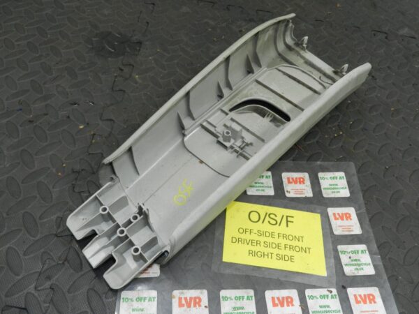 2009 NISSAN QASHQAI J10. DRIVER SIDE B PILLAR UPPER TRIM - Image 2