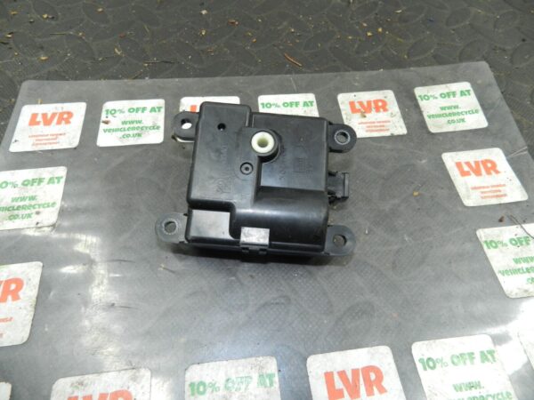 2009 NISSAN QASHQAI J10. HEATER BLOWER FLAP ACTUATOR MOTOR
