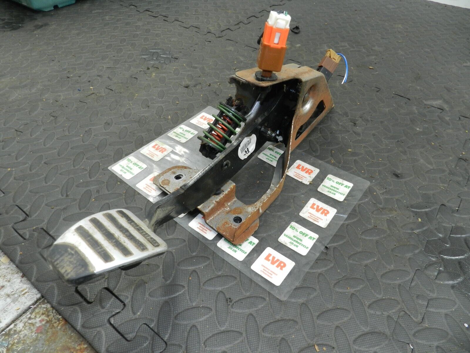 2009 NISSAN QASHQAI J10. BRAKE PEDAL - Image 5