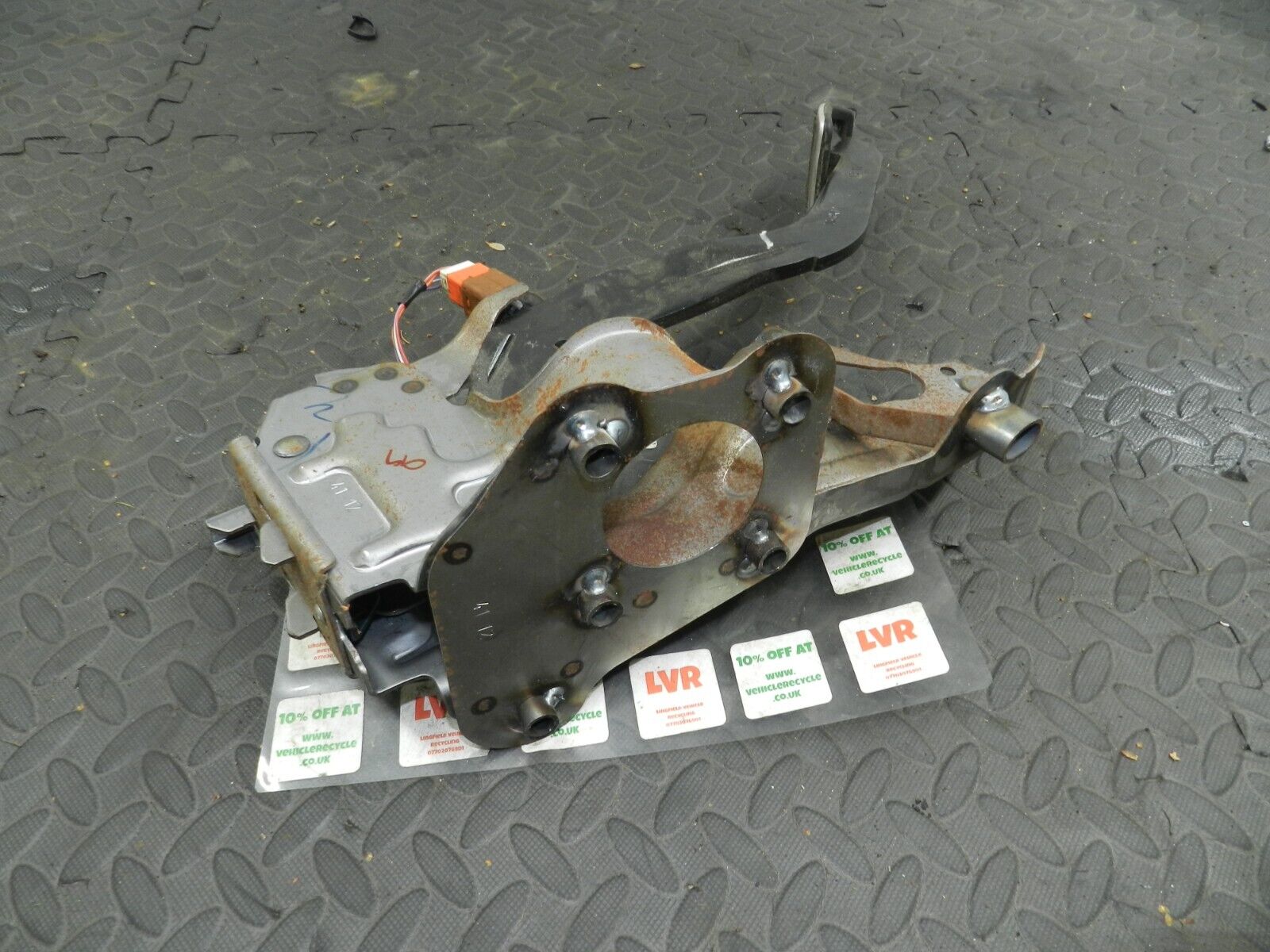 2009 NISSAN QASHQAI J10. CLUTCH PEDAL - Image 4