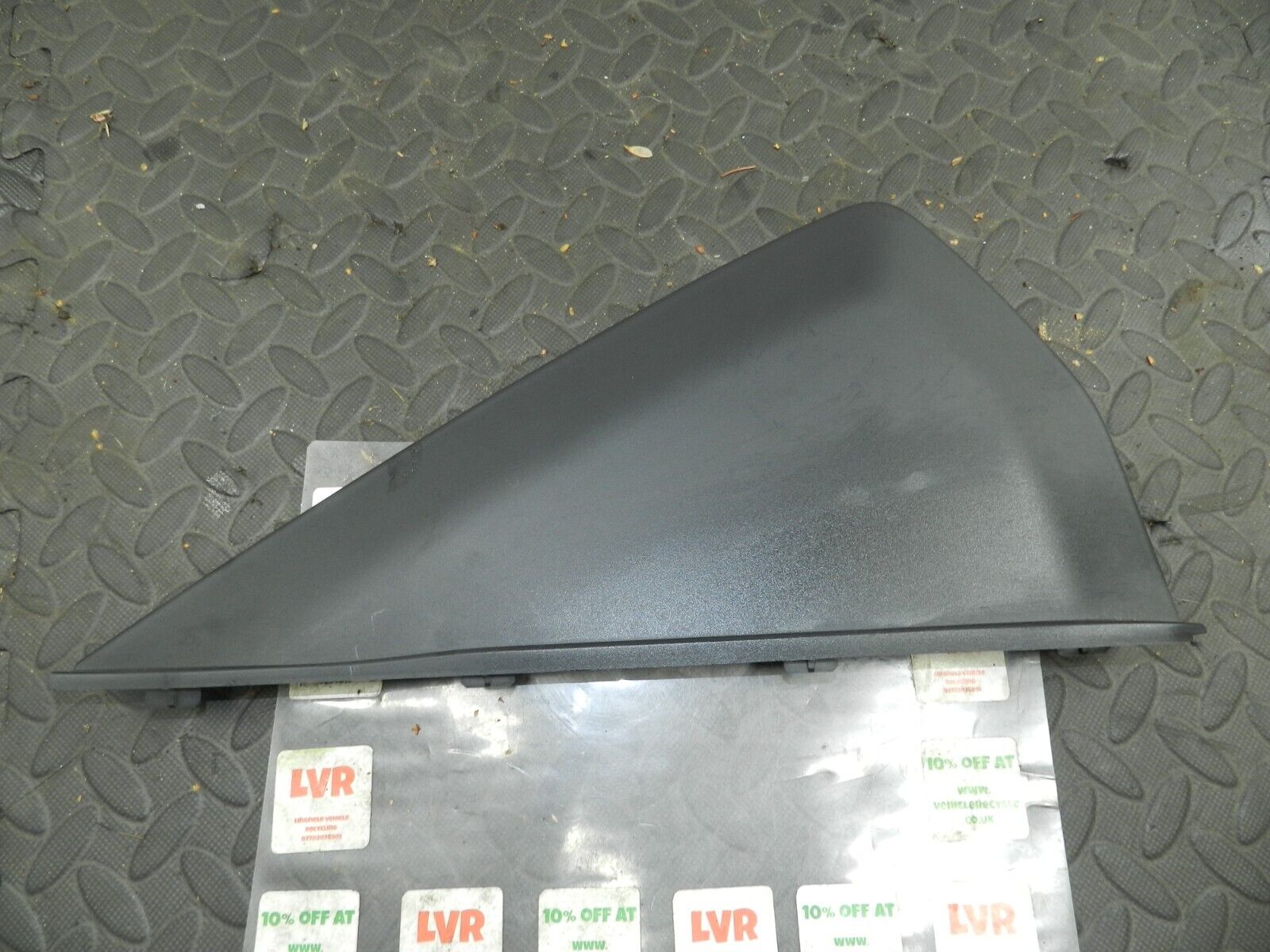 2009 NISSAN QASHQAI J10. DASHBOARD END TRIM - Image 2