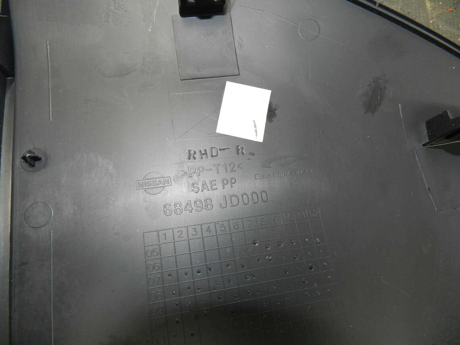 2009 NISSAN QASHQAI J10. DASHBOARD END TRIM - Image 4