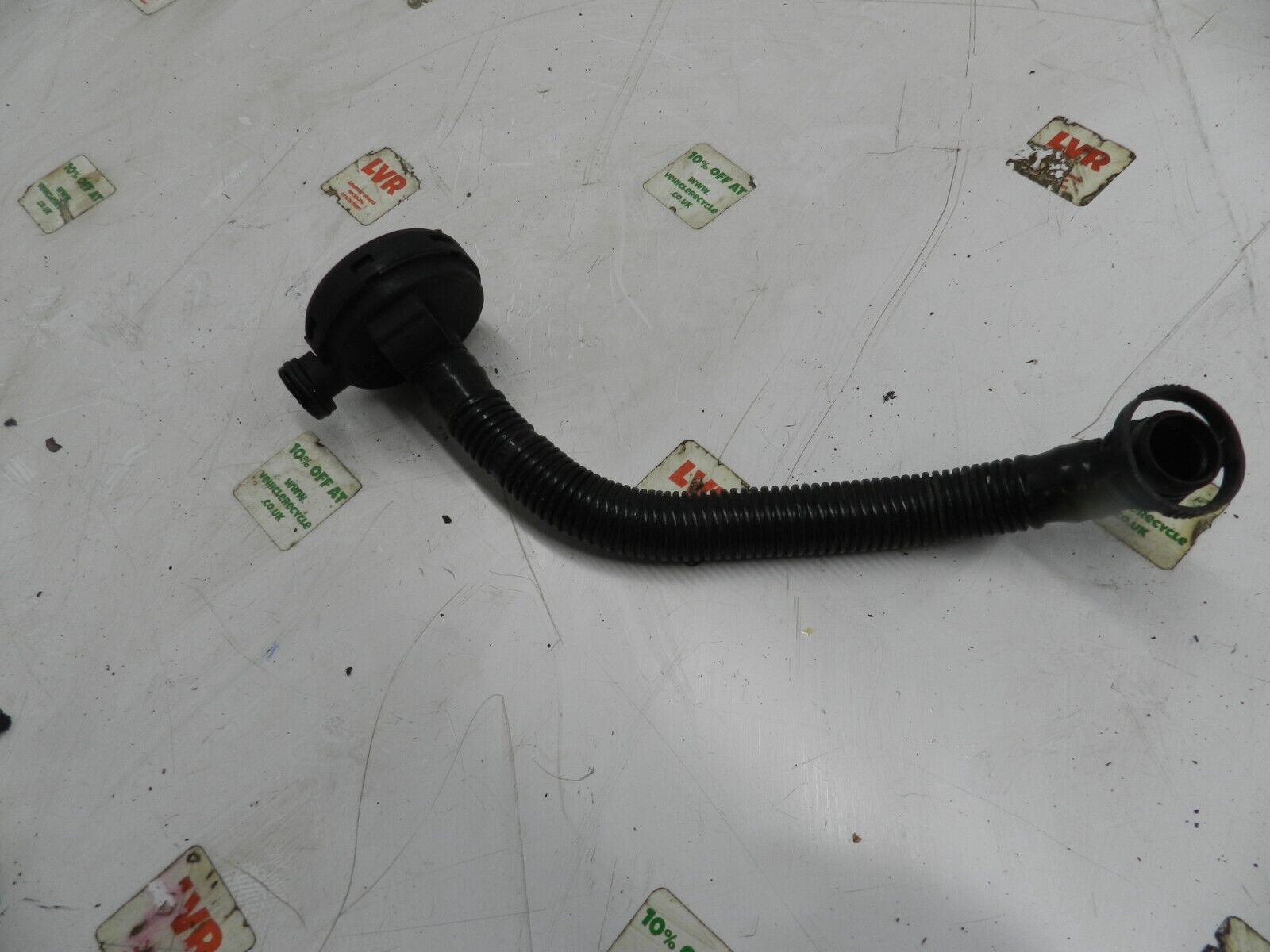 VOLKSWAGEN POLO 9N. CRANK CASE BREATHER PIPE
