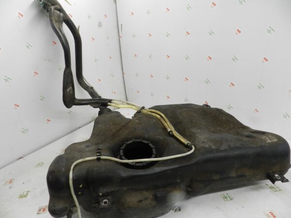 VOLKSWAGEN POLO 9N. PETROL FUEL TANK
