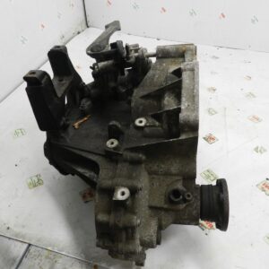 VOLKSWAGEN POLO 9N. PETROL 5 SPD MANUAL GEARBOX 02T301103AB STARTER NOT INCLUDED