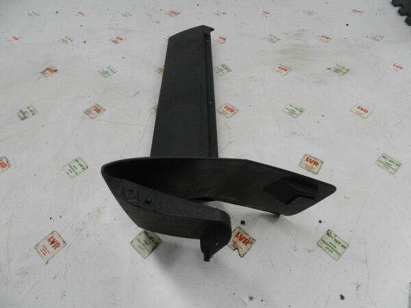 VOLKSWAGEN POLO 9N. PLASTIC TRIM