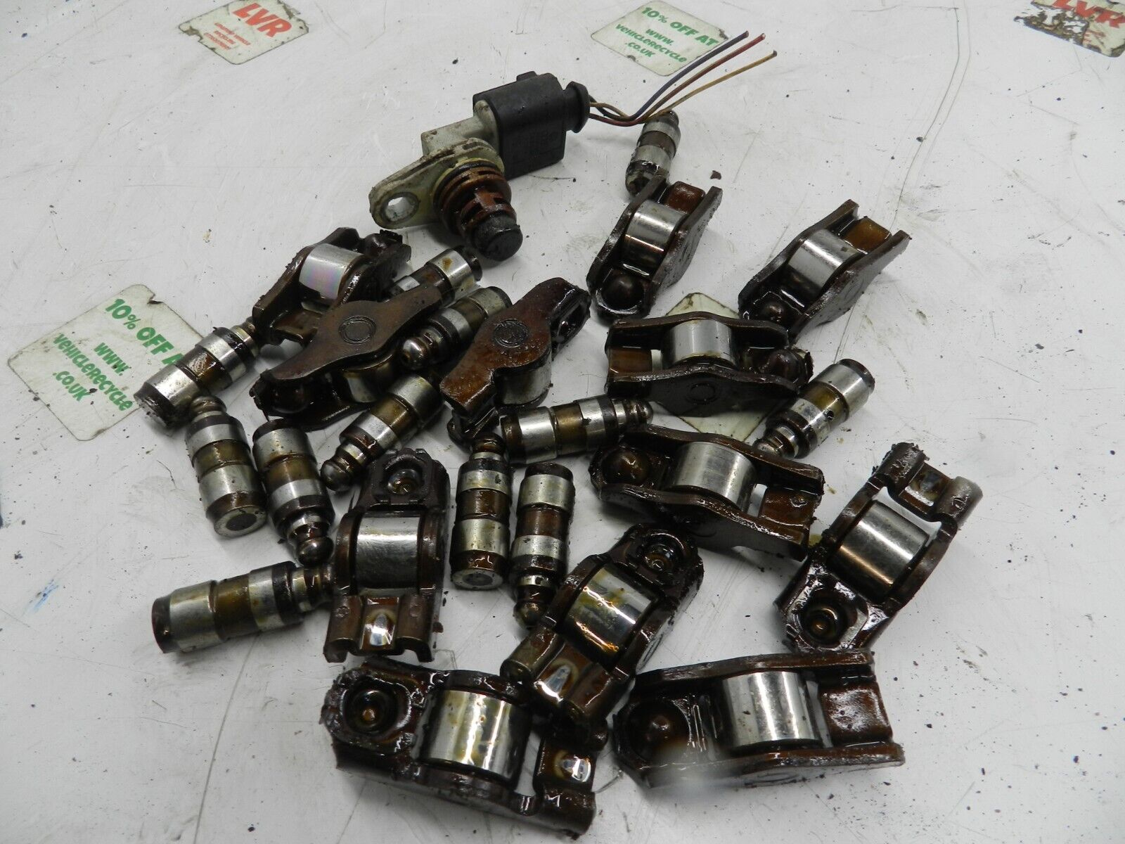 VOLKSWAGEN POLO 9N. SET OF HYDROLIC TAPPETS AND LIFTERS - Image 2