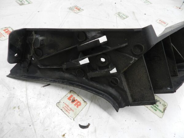 VOLKSWAGEN POLO 9N. PLASTIC TRIM FRAME - Image 3