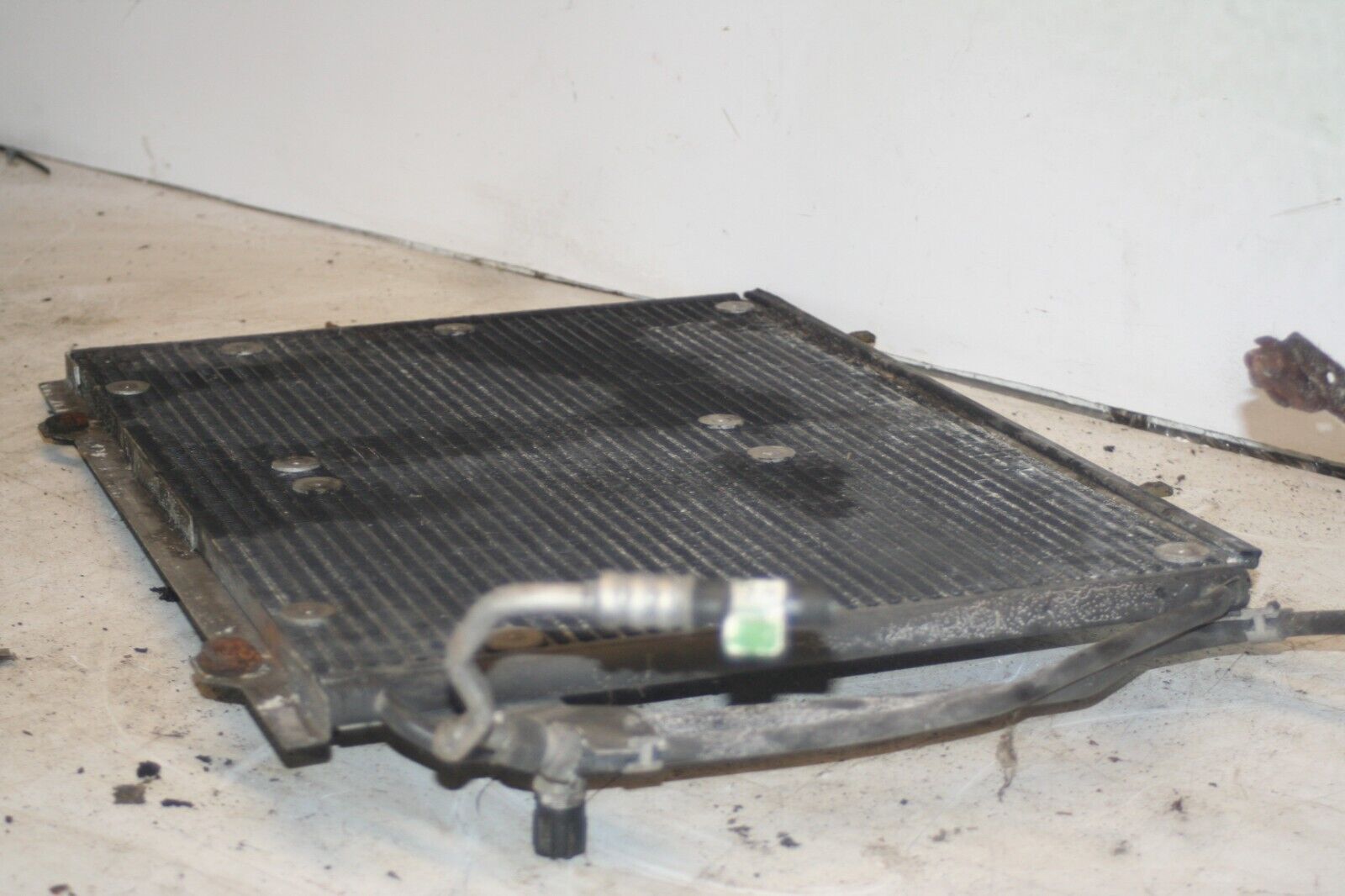 2000 MERCEDES C CLASS W202. RADIATOR AIR CON - Image 3