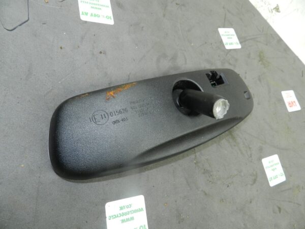 (133) 2005 TOYOTA AVENSIS. REAR VIEW MIRROR - Image 2