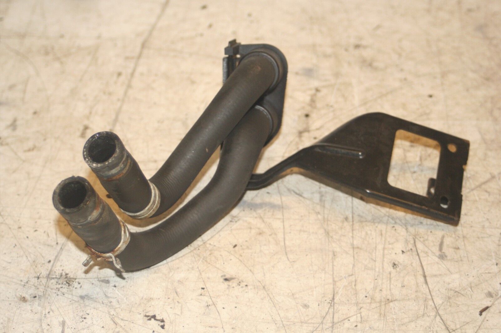 2011 FORD S MAX TITANIUM ECOBOOST. COOLANT PIPES