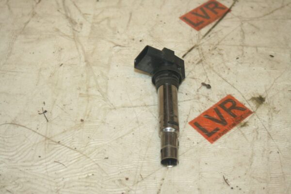2005 VOLKSWAGEN GOLF MK5. IGNITION COIL (3 AVAILABLE) 1 SUPPLIED - Image 4