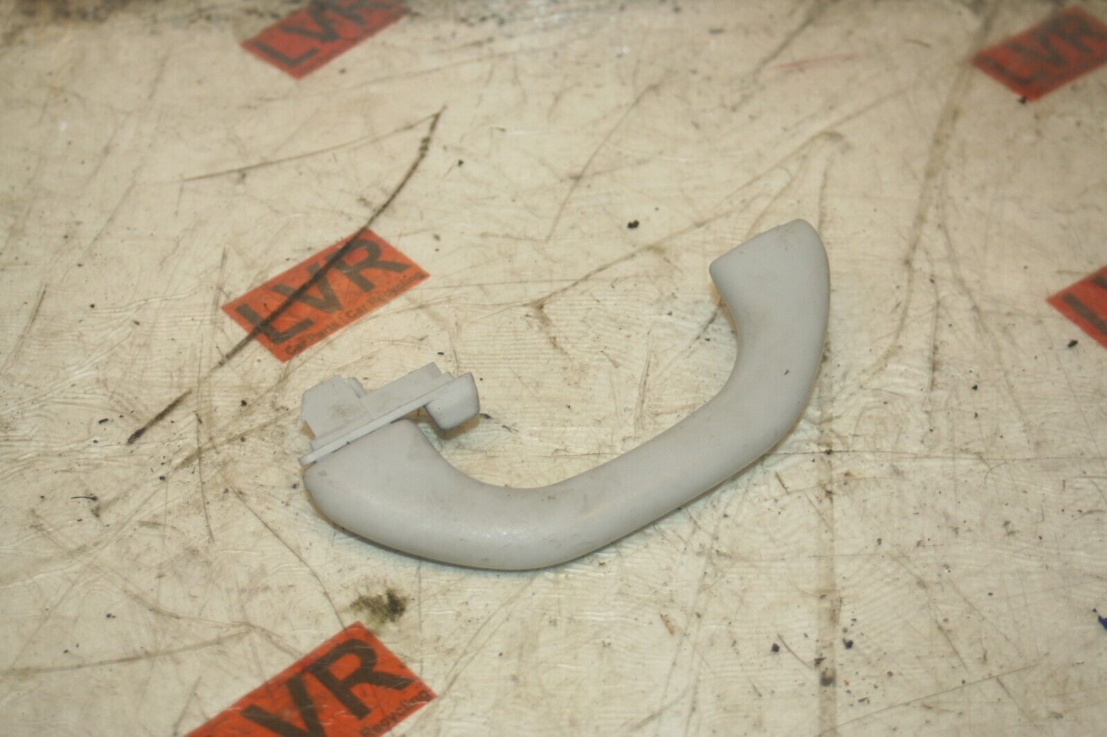 2005 VOLKSWAGEN GOLF MK5. GRAB HANDLE