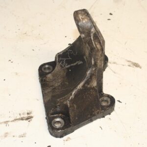 2001 LAND ROVER DISCOVERY 2 TD5. ENGINE MOUNT BRACKET