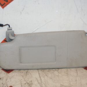 2005 VOLKSWAGEN GOLF MK5. PASSENGER SIDE SUN VISOR