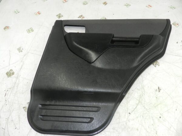 2006 MITSUBISHI SHOGUN PININ DRIVER SIDE REAR DOOR CARD PANEL - Image 2